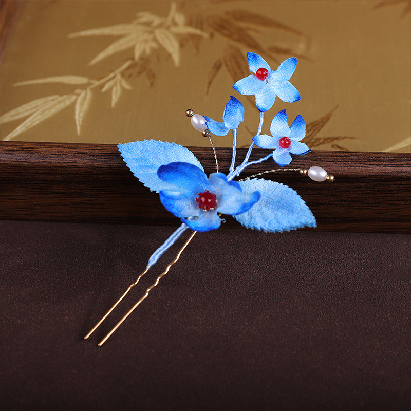 The full two-prong hairpin · sample reference photograph